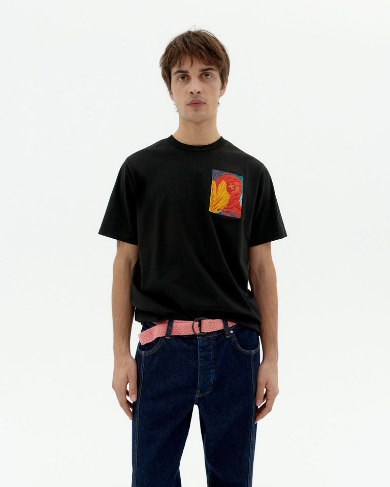 Camiseta negra abstract Zach sostenible-1