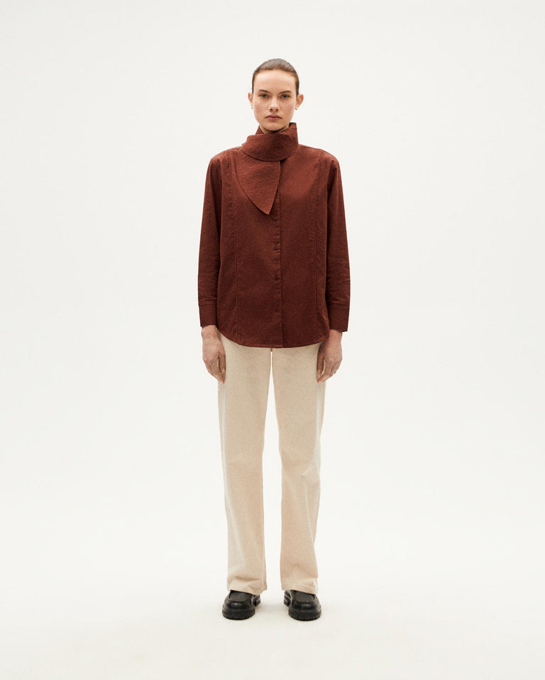 Blusa marrón Georgia sostenible-2