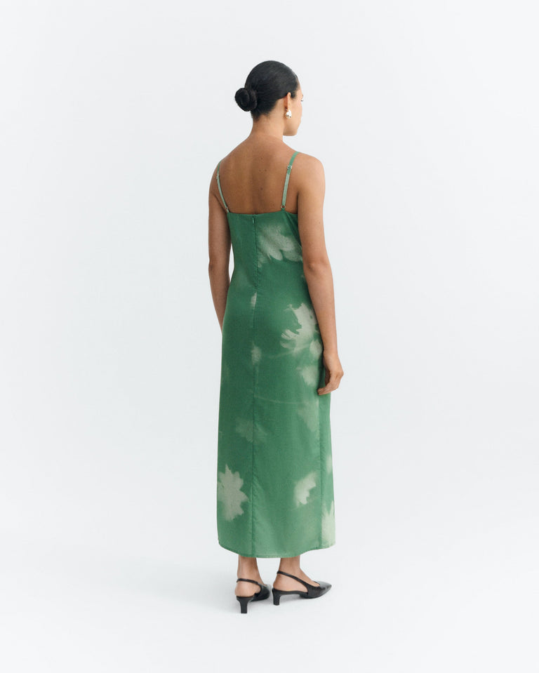 Vestido largo verde tipia Sunniva sostenible - 5