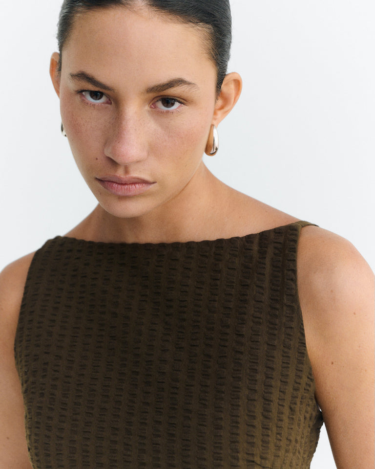 Vestido largo seersucker Sunniva sostenible - 2