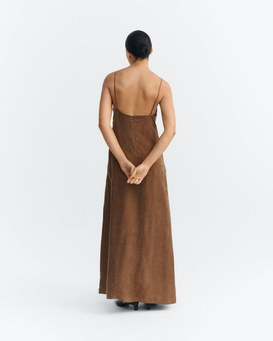 Vestido largo marrón cupro Dina sostenible - 5
