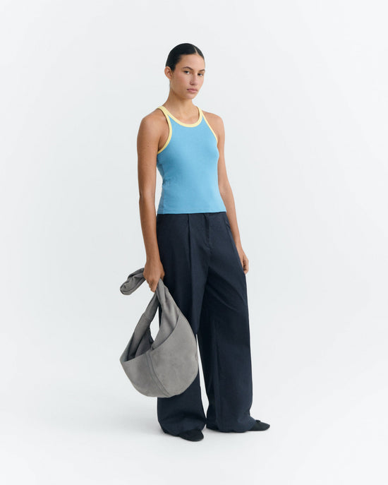 Top halter azul contraste amarillo Harriet sostenible - 1